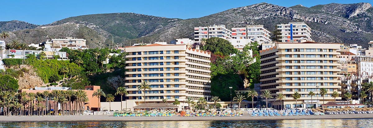 Melia Costa del Sol is located right on the beach at Torremolinos
