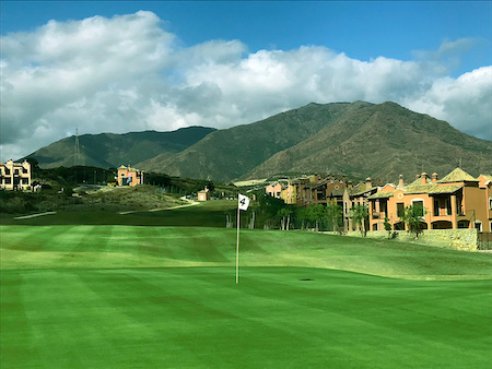 The 14th hole on Azata Golf with views to the Sierra Bermeja
