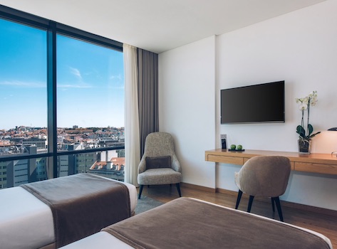 Twin room with city view