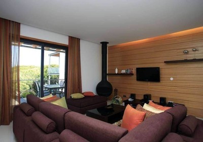 Living room in 2 bedroom deluxe apartment
